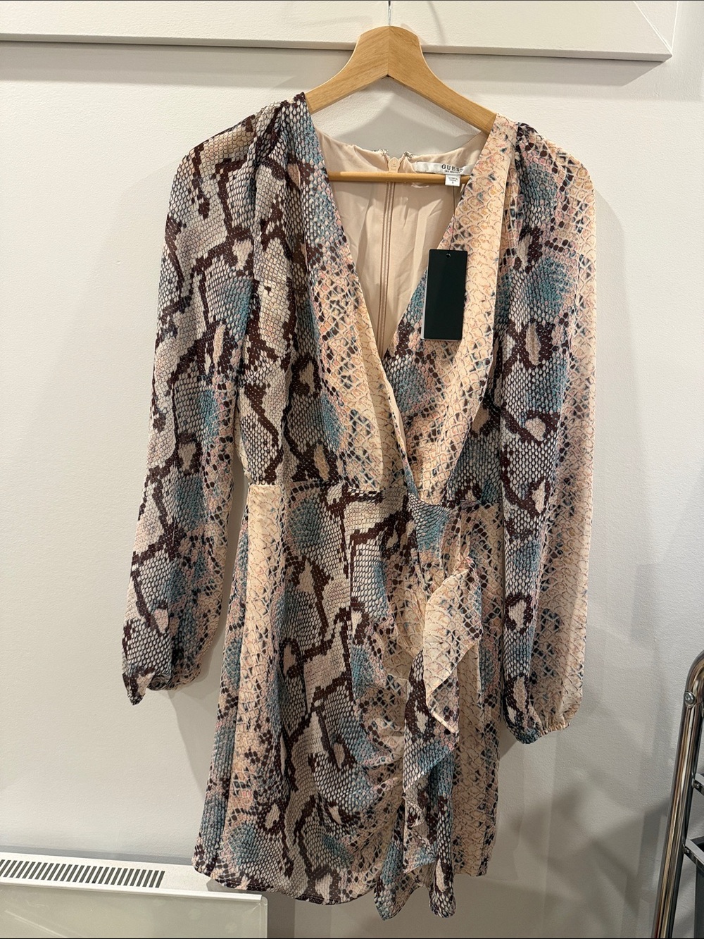 NWT Guess V-Neck Snake Print Wrap Dress in Beige and Blue